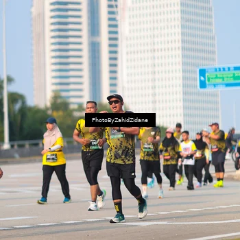 Runner Photo 6727042