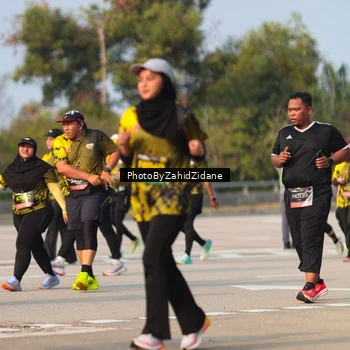 Runner Photo 6727120