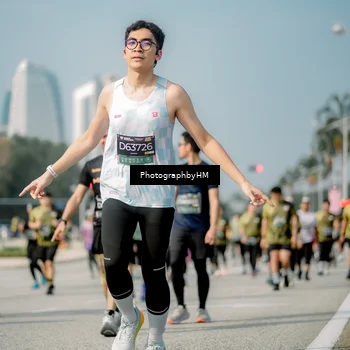 Runner Photo 6727304