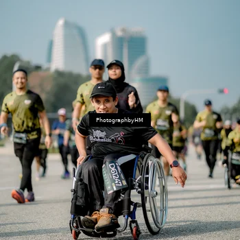 Runner Photo 6727343