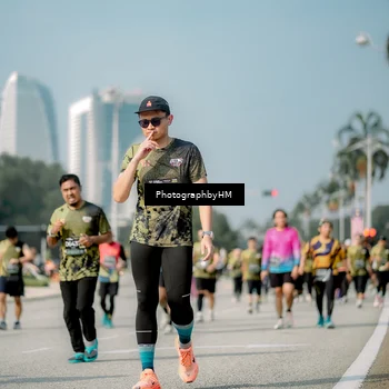 Runner Photo 6727445