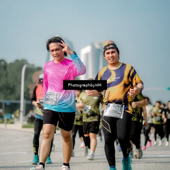 Runner Photo 6727489