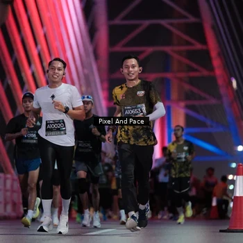 Runner Photo 6727699