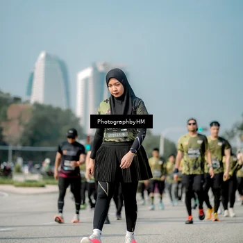 Runner Photo 6727840