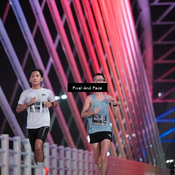 Runner Photo 6727878