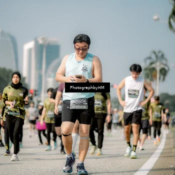 Runner Photo 6727980