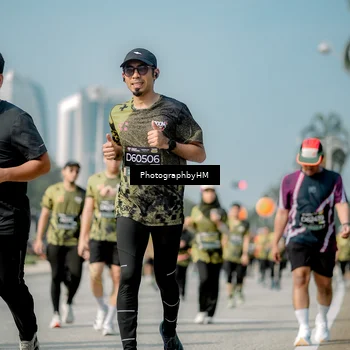 Runner Photo 6728025