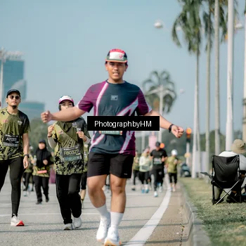 Runner Photo 6728036