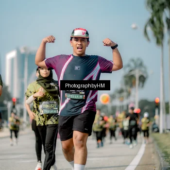 Runner Photo 6728043