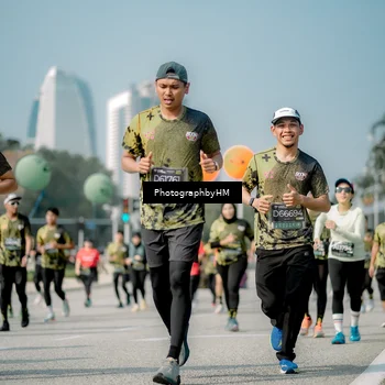 Runner Photo 6728062
