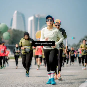 Runner Photo 6728095