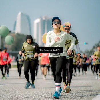 Runner Photo 6728102