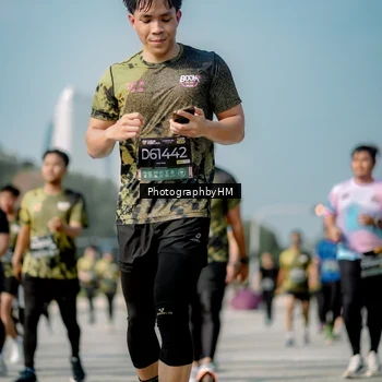 Runner Photo 6728143