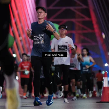 Runner Photo 6728170