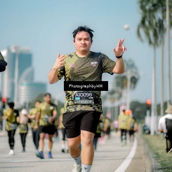 Runner Photo 6728172