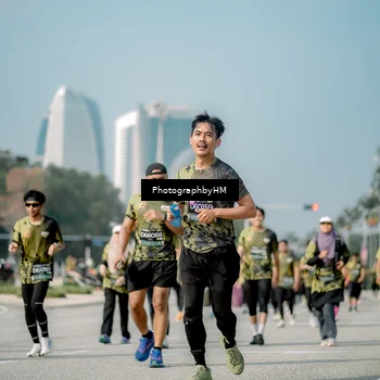 Runner Photo 6728191
