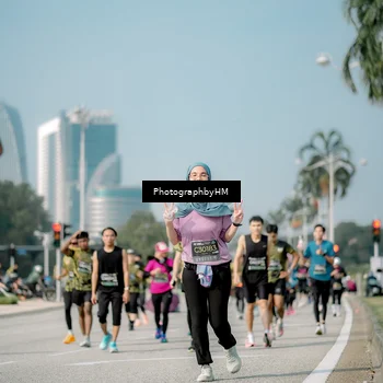 Runner Photo 6728372