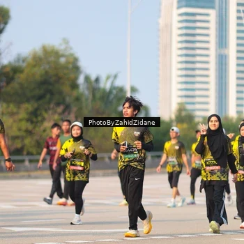 Runner Photo 6728671