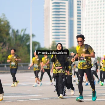 Runner Photo 6728700