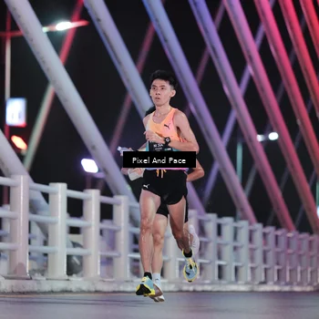 Runner Photo 6728740