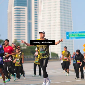 Runner Photo 6728935