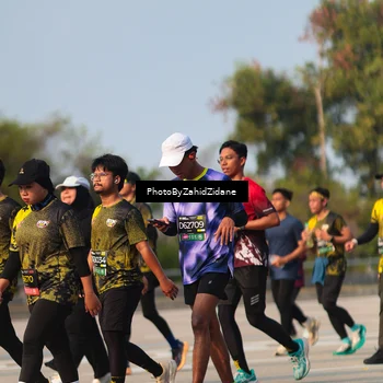 Runner Photo 6728972