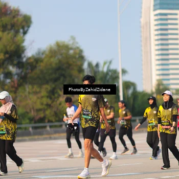 Runner Photo 6729022