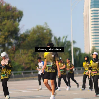 Runner Photo 6729031