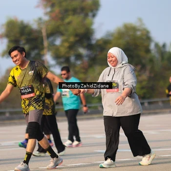 Runner Photo 6729405