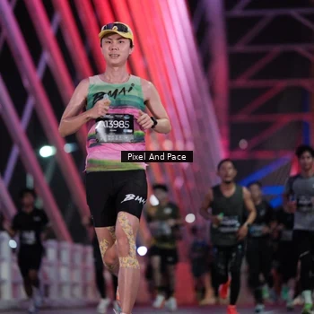 Runner Photo 6729424