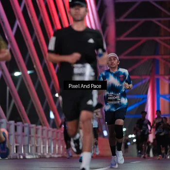 Runner Photo 6730035