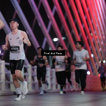 Runner Photo 6730275