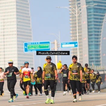 Runner Photo 6730657