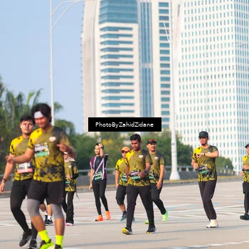 Runner Photo 6730712