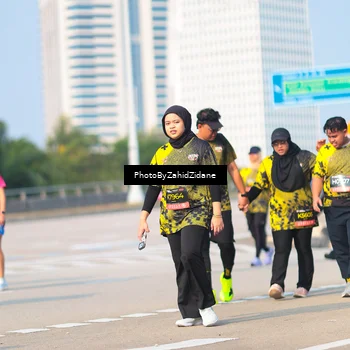 Runner Photo 6730899