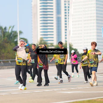 Runner Photo 6731025
