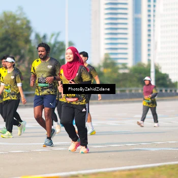 Runner Photo 6731034