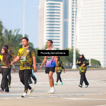 Runner Photo 6731158