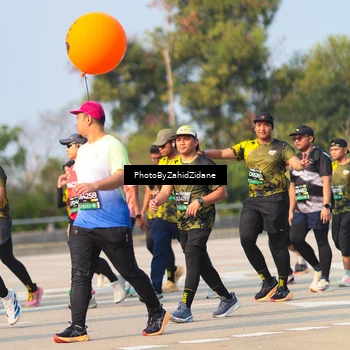 Runner Photo 6731671