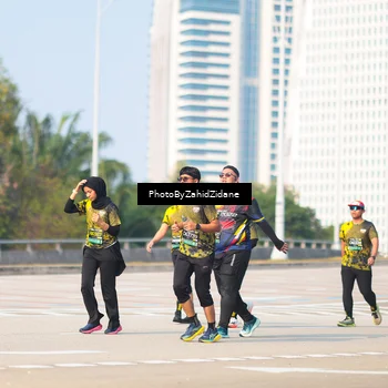 Runner Photo 6732144