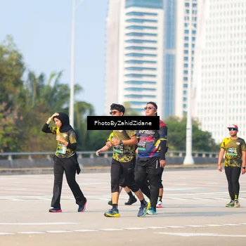 Runner Photo 6732157