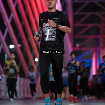 Runner Photo 6732160
