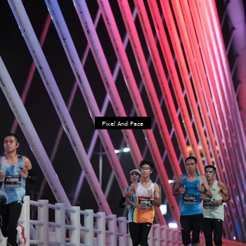 Runner Photo 6732305