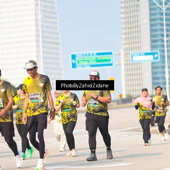 Runner Photo 6732689