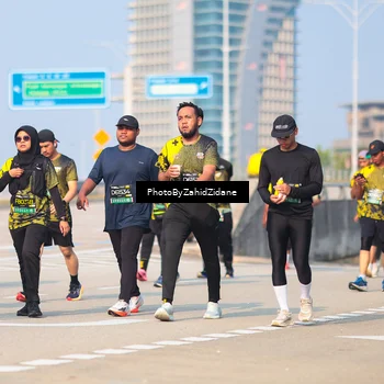 Runner Photo 6732823