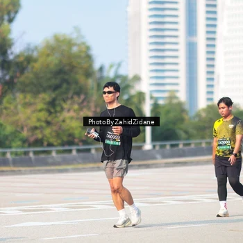 Runner Photo 6732866