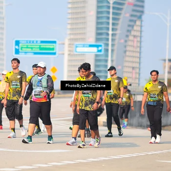Runner Photo 6732912