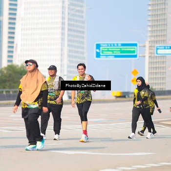Runner Photo 6733001