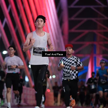 Runner Photo 6733106