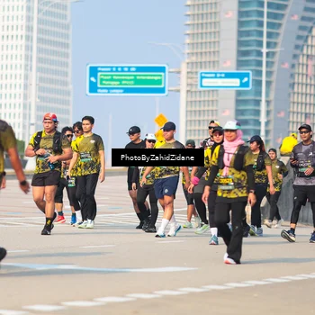 Runner Photo 6733123